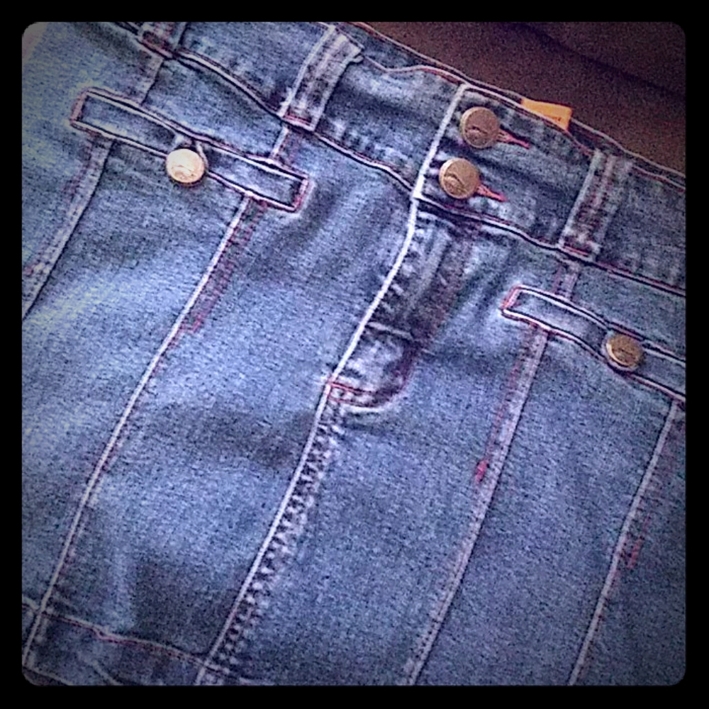 I. Q. Jr Sz 13 Denim Mini Skirt